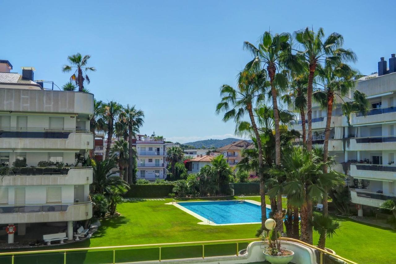 Mediterraneo Seaview Apartment By Hello Homes Sitges Zewnętrze zdjęcie