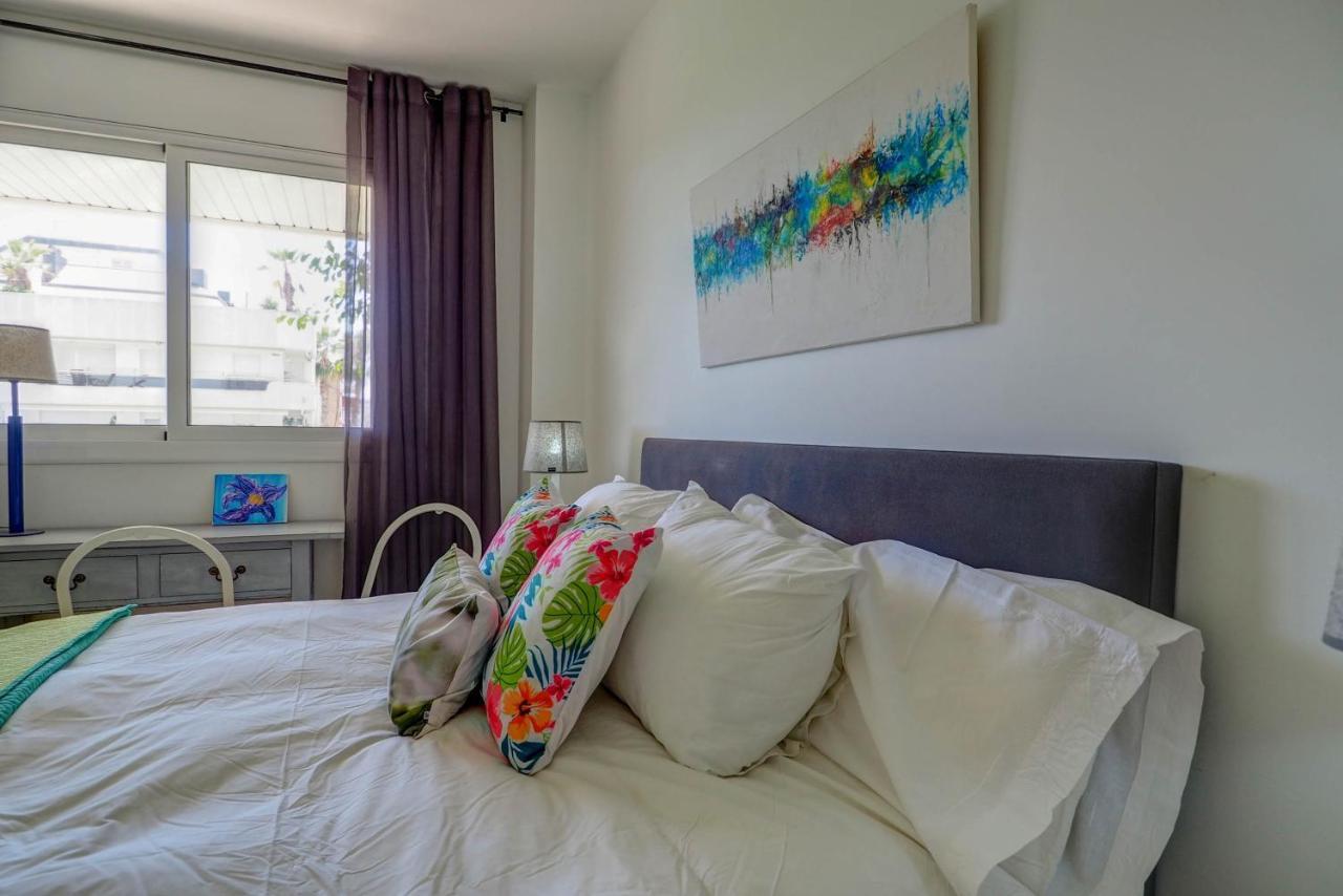 Mediterraneo Seaview Apartment By Hello Homes Sitges Zewnętrze zdjęcie