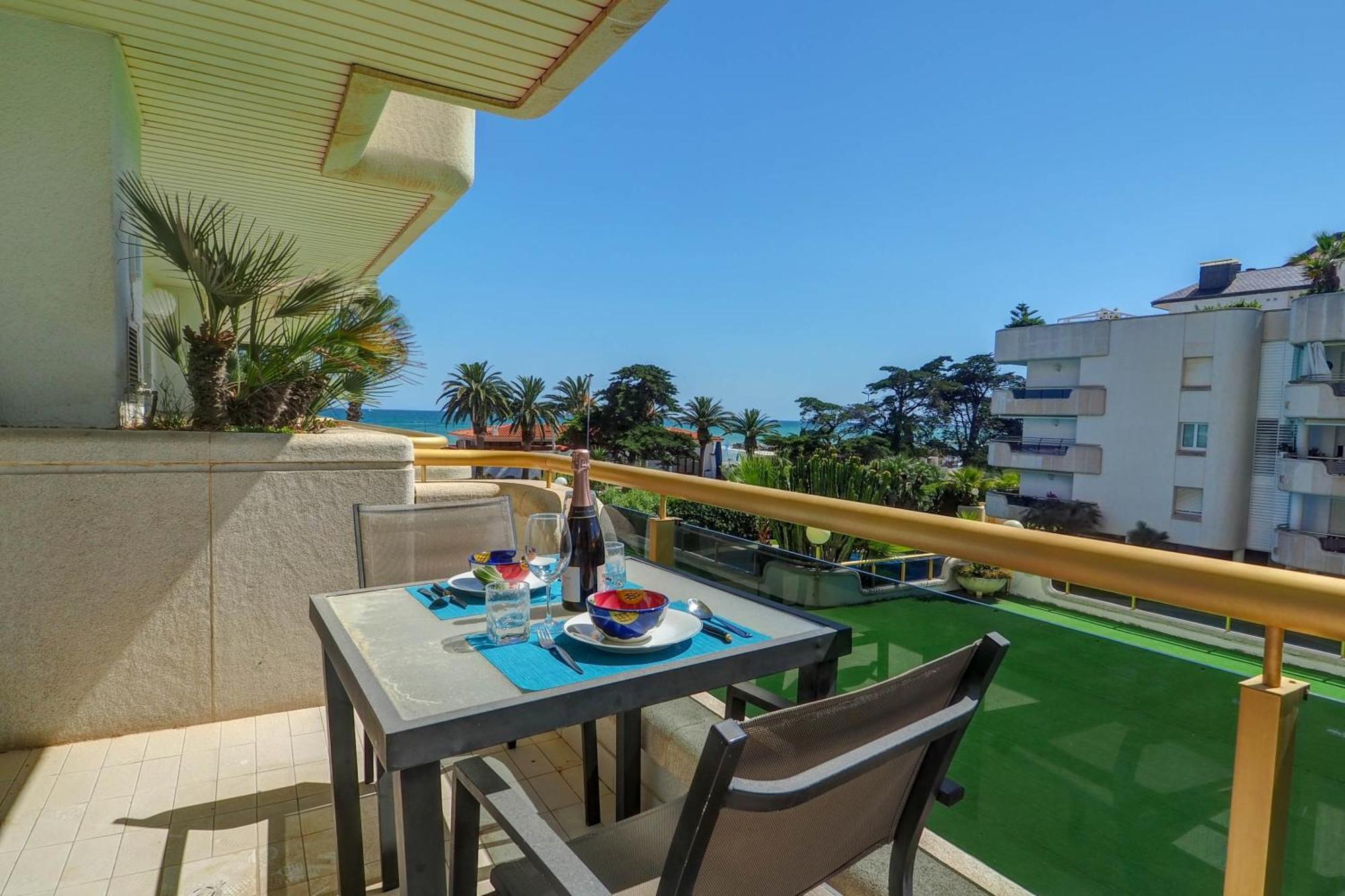 Mediterraneo Seaview Apartment By Hello Homes Sitges Zewnętrze zdjęcie