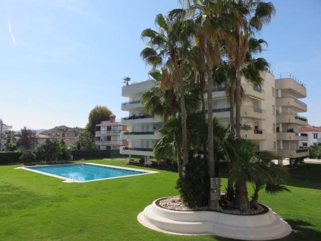 Mediterraneo Seaview Apartment By Hello Homes Sitges Zewnętrze zdjęcie