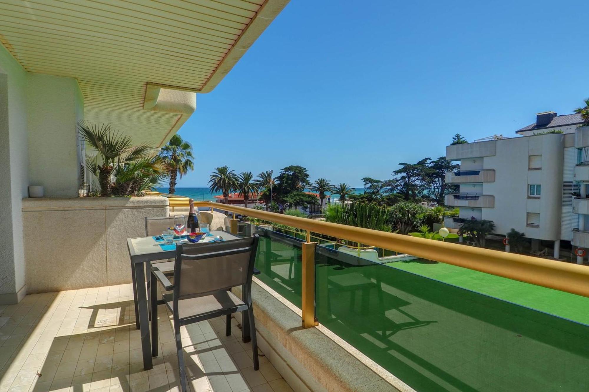 Mediterraneo Seaview Apartment By Hello Homes Sitges Zewnętrze zdjęcie